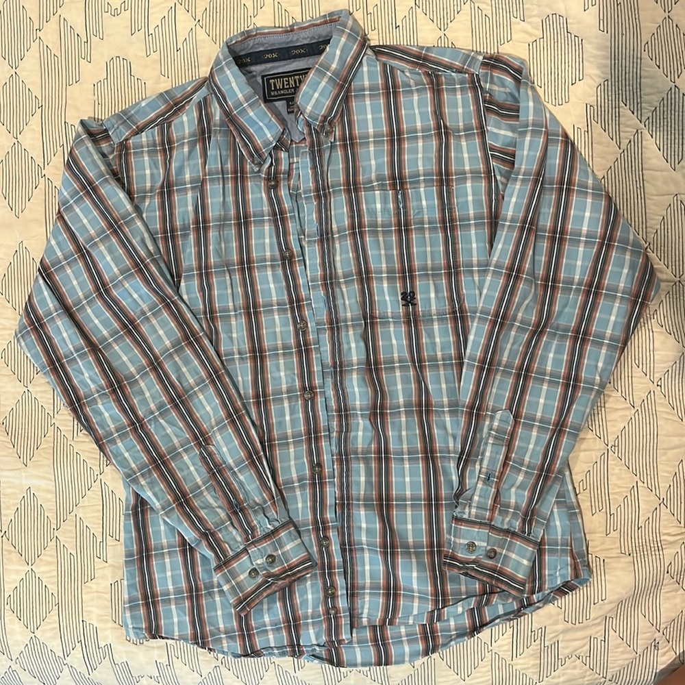 Wrangler 20x boys button down size XL